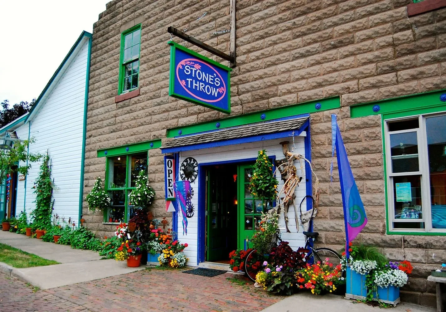 stonesthrow-exterior